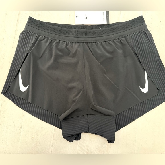 NEW WITH TAGS  NIKE AEROSWIFT Womens Racing Shorts Size Small NWT - Picture 10 of 10